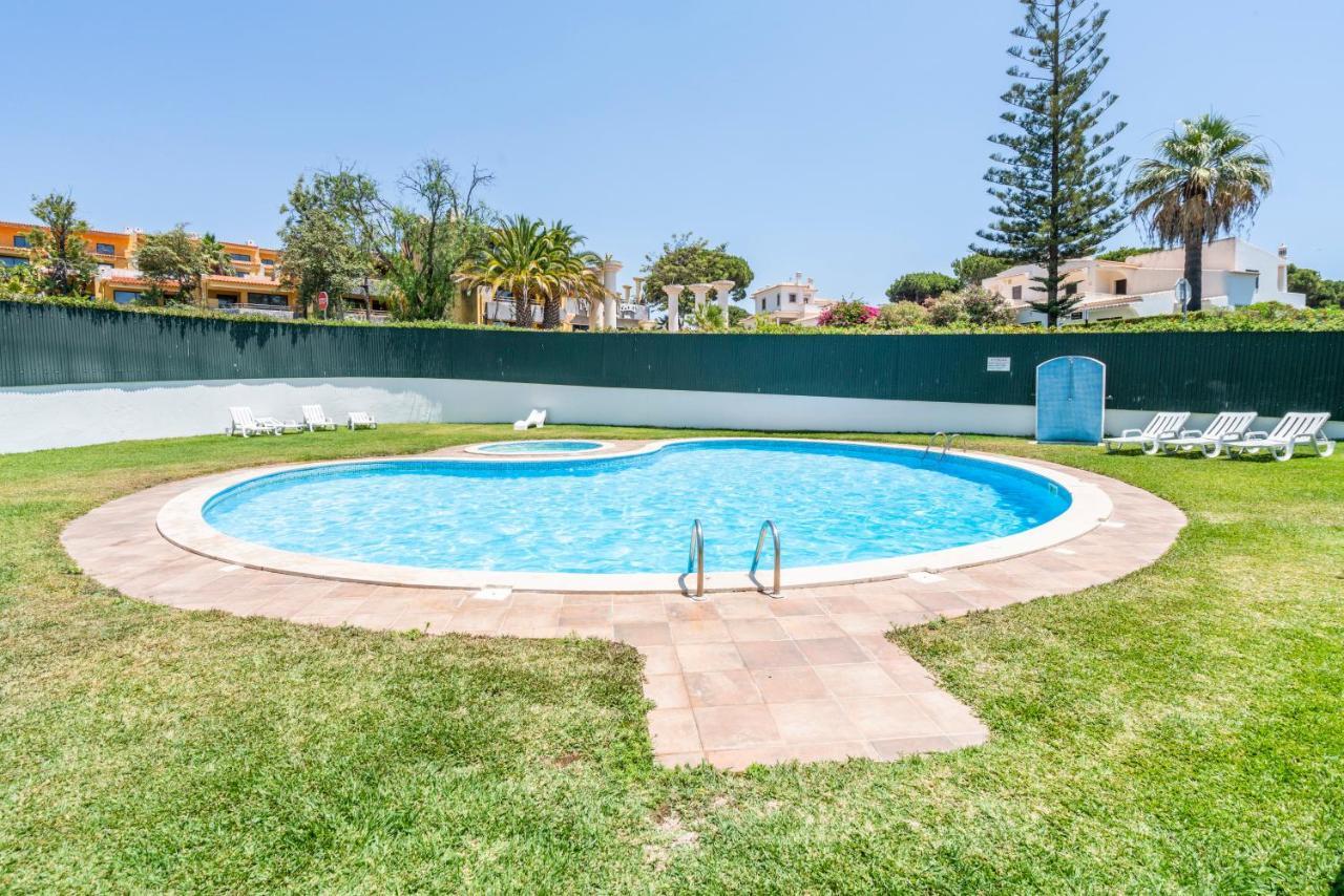 Lovely 1Bed Flat Short Walk To The Marina Vilamoura كوارتيرا المظهر الخارجي الصورة